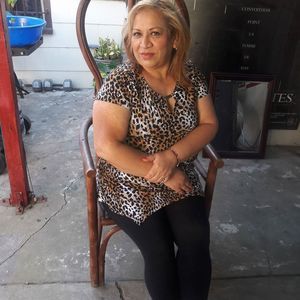 Meet your Posher, Esther